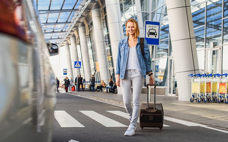 AIRPORT CAR PICKUP